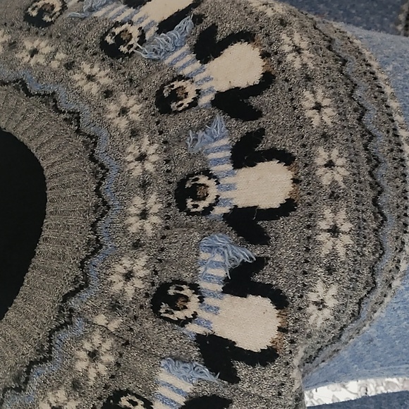 Holiday winter penguin sweater metallic blue knitted size small - Picture 2 of 10